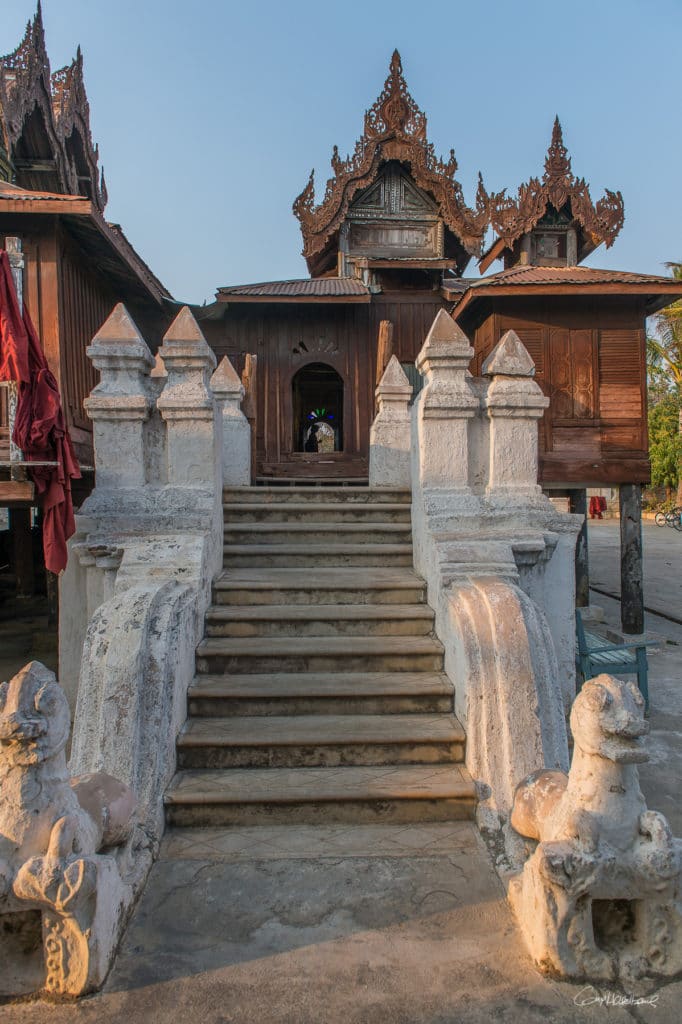 Shwe Yan Pyay monastery -(région lac inle)