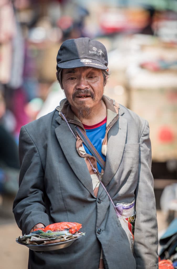 Mendiant marché de Kentung Etat Shan